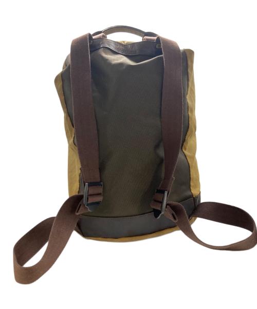 Barbour（バブアー）Barbour (バブアー) オイルドレザー切替キャンバスリュック ベージュの古着・服飾アイテム