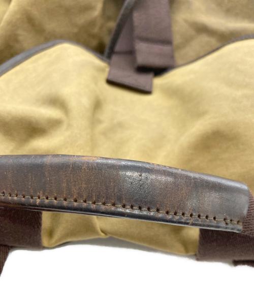 Barbour（バブアー）Barbour (バブアー) オイルドレザー切替キャンバスリュック ベージュの古着・服飾アイテム