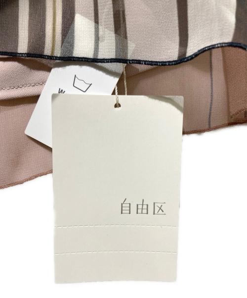 自由区（ジユウク）自由区 (ジユウク) セットアップブラウス ベージュ サイズ:38 未使用品の古着・服飾アイテム