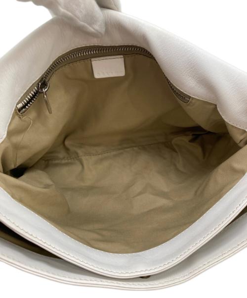 CELINE（セリーヌ）CELINE (セリーヌ) リングデザインショルダーバッグ ホワイトの古着・服飾アイテム