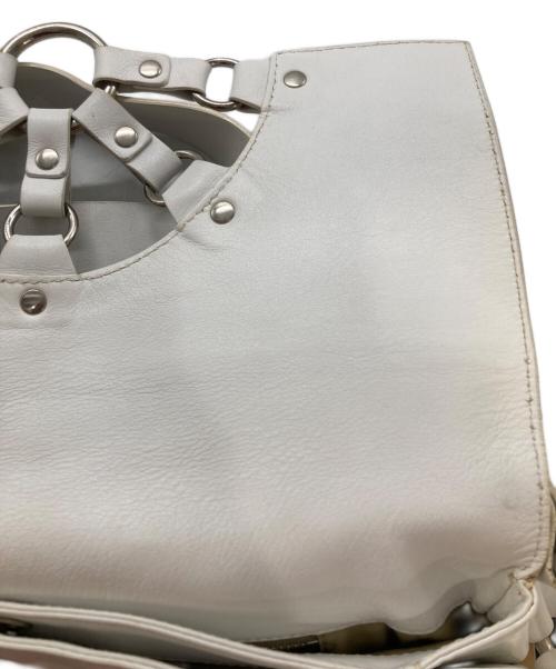 CELINE（セリーヌ）CELINE (セリーヌ) リングデザインショルダーバッグ ホワイトの古着・服飾アイテム