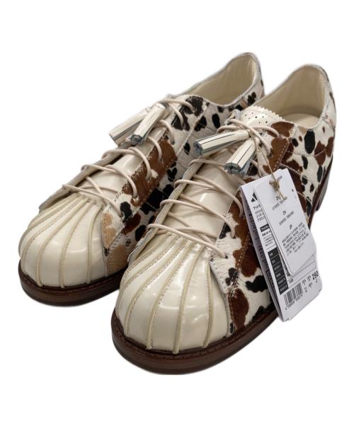 adidas（アディダス）adidas (アディダス) CROT (クロット) SUPERSTAR DRESS “COW PRINT” ブラウン サイズ:29cm 未使用品の古着・服飾アイテム