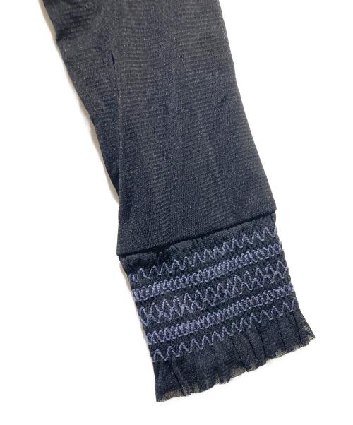 VIVIENNE TAM（ヴィヴィアンタム）VIVIENNE TAM (ヴィヴィアンタム) パワーネットハイネックデザインカットソー ブラックの古着・服飾アイテム