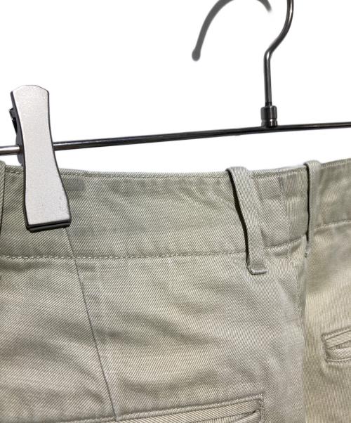 AURALEE（オーラリー）AURALEE (オーラリー) タックパンツ/ WASHED FINX LIGHT CHINO WIDE PANTS ベージュの古着・服飾アイテム