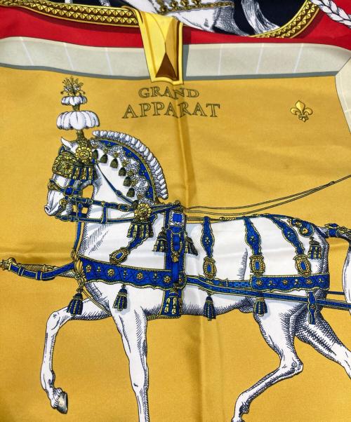 HERMES（エルメス）HERMES (エルメス) カレ90GRAND APPARAT/盛装の馬 イエロー×レッドの古着・服飾アイテム
