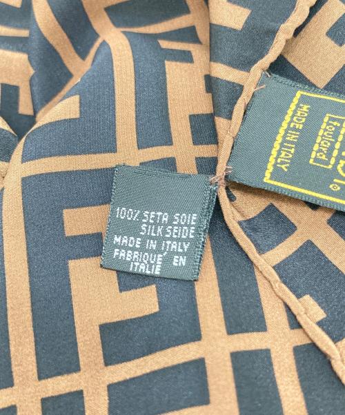 FENDI（フェンディ）FENDI (フェンディ) ズッカ柄スカーフ ブラック×ブラウンの古着・服飾アイテム