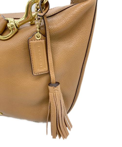 COACH（コーチ）COACH (コーチ) ホーボーバッグ ベージュの古着・服飾アイテム