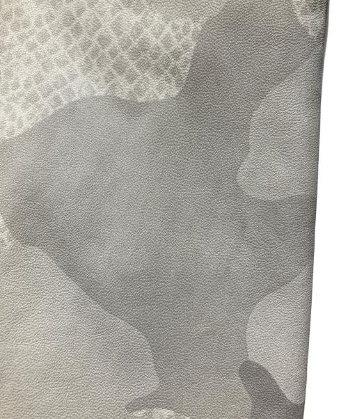 EMPORIO ARMANI（エンポリオ アルマーニ）EMPORIO ARMANI (エンポリオ アルマーニ) カモフラレザージャケット グレー サイズ:46の古着・服飾アイテム