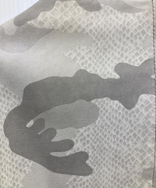 EMPORIO ARMANI（エンポリオ アルマーニ）EMPORIO ARMANI (エンポリオ アルマーニ) カモフラレザージャケット グレー サイズ:46の古着・服飾アイテム