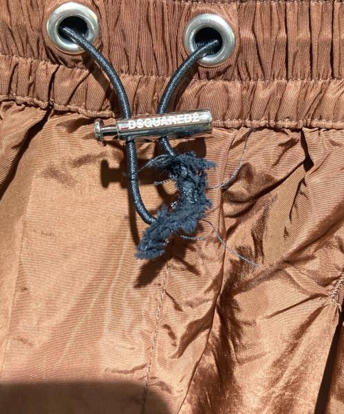 DSQUARED2（ディースクエアード）DSQUARED2 (ディースクエアード) ナイロンハーフカーゴパンツ ブラウン サイズ:36の古着・服飾アイテム