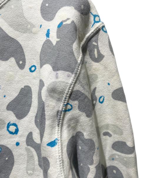 A BATHING APE（アベイシングエイプ）A BATHING APE (アベイシングエイプ) ホワイトカモシャークパーカー ホワイト サイズ:Sの古着・服飾アイテム
