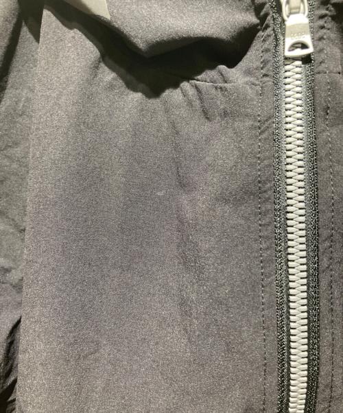 A BATHING APE（アベイシングエイプ）A BATHING APE (アベイシングエイプ) シャークマウンテンパーカー ブラック サイズ:Sの古着・服飾アイテム