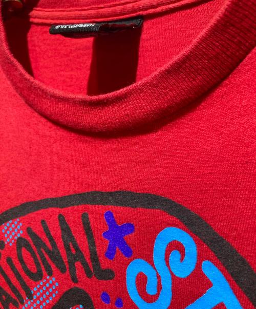 stussy（ステューシー）stussy (ステューシー) スカルプリントtシャツ レッド サイズ:Mの古着・服飾アイテム