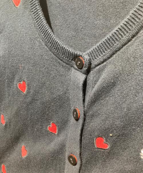 FRED PERRY（フレッドペリー）FRED PERRY (フレッドペリー) AMY WINEHOUSE (アイミー・ワインハウス) ハート刺繍カーディガン ネイビー サイズ:38の古着・服飾アイテム