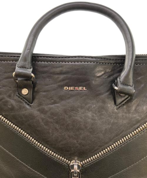 DIESEL（ディーゼル）DIESEL (ディーゼル) フロントジッパーデザイン2WAYショルダーバッグ ブラックの古着・服飾アイテム
