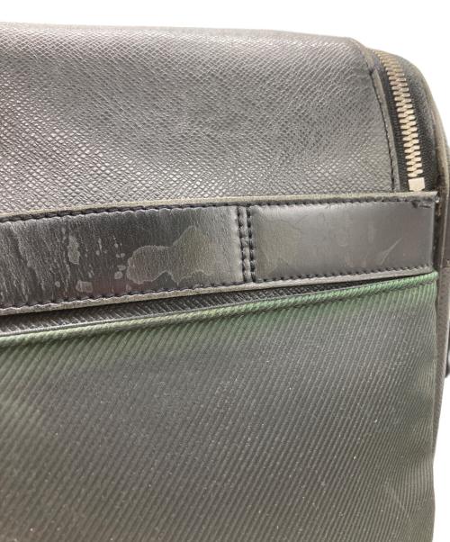 LOUIS VUITTON（ルイ ヴィトン）LOUIS VUITTON (ルイ ヴィトン) タイガ タイミール ショルダーバッグ/M30862 ブラックの古着・服飾アイテム