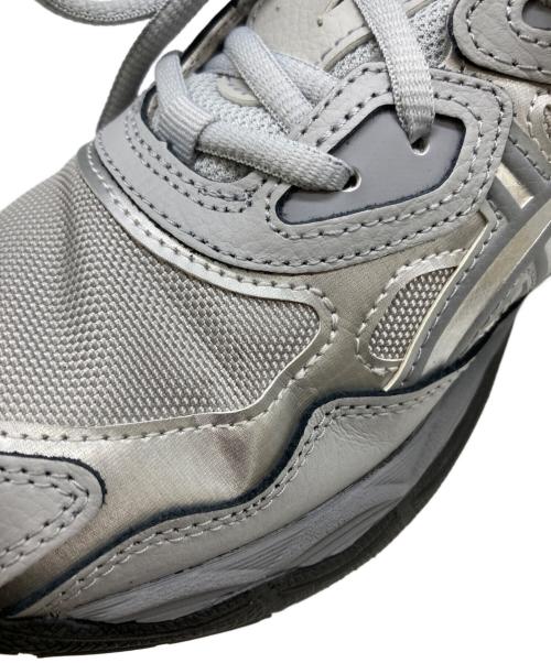 asics（アシックス）asics (アシックス) GEL-NYC ローカットスニーカー グレー サイズ:26.5の古着・服飾アイテム