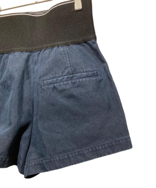 ALEXANDER WANG（アレキサンダー・ワン）ALEXANDER WANG (アレキサンダー・ワン) ロゴウエストサファリショートパンツ ネイビー サイズ:150/60Aの古着・服飾アイテム