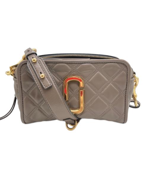 MARC JACOBS（マークジェイコブス）MARC JACOBS (マークジェイコブス) ロームソイル ザ キルテッド ソフトショット グレージュの古着・服飾アイテム