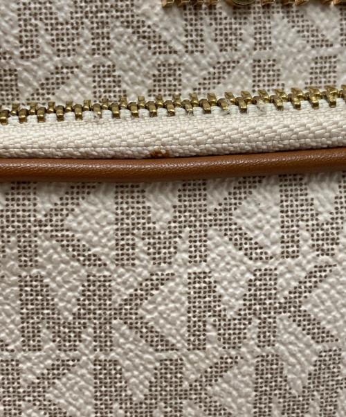 MICHAEL KORS（マイケルコース）MICHAEL KORS (マイケルコース) ショルダーバッグ アイボリーの古着・服飾アイテム