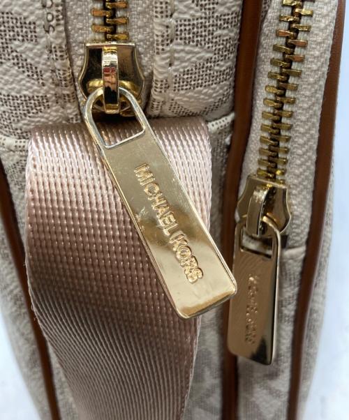 MICHAEL KORS（マイケルコース）MICHAEL KORS (マイケルコース) ショルダーバッグ アイボリーの古着・服飾アイテム