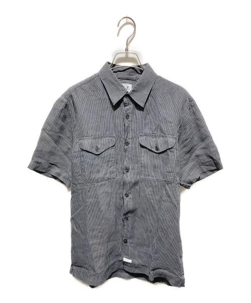 C.P COMPANY（シーピーカンパニー）C.P COMPANY (シーピーカンパニー) 半袖リネンストライプシャツ ホワイト×グレー サイズ:Mの古着・服飾アイテム