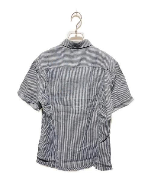 C.P COMPANY（シーピーカンパニー）C.P COMPANY (シーピーカンパニー) 半袖リネンストライプシャツ ホワイト×グレー サイズ:Mの古着・服飾アイテム