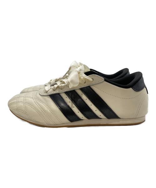 adidas（アディダス）adidas (アディダス) テコンドー レース/ローカットスニーカー アイボリー サイズ:25cmの古着・服飾アイテム