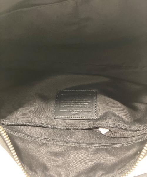 COACH（コーチ）COACH (コーチ) シグネチャーショルダーバッグ ブラックの古着・服飾アイテム