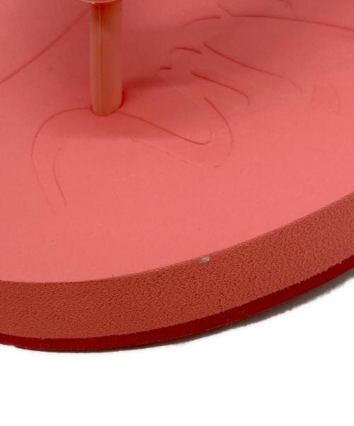 Christian Louboutin（クリスチャン・ルブタン）Christian Louboutin (クリスチャン・ルブタン) ルビ フリップ スタッズ装飾 ラバーサンダル ピンク サイズ:35の古着・服飾アイテム
