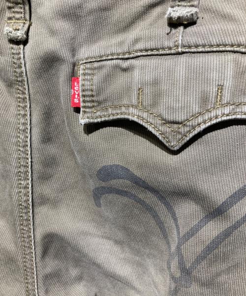 LEVI'S（リーバイス）LEVI'S (リーバイス) カーゴパンツ カーキ サイズ:Ｗ32の古着・服飾アイテム