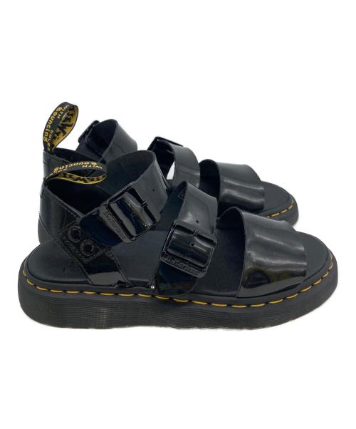 Dr.Martens（ドクターマーチン）Dr.Martens (ドクターマーチン) Gryphonエナメルサンダル ブラック サイズ:39の古着・服飾アイテム