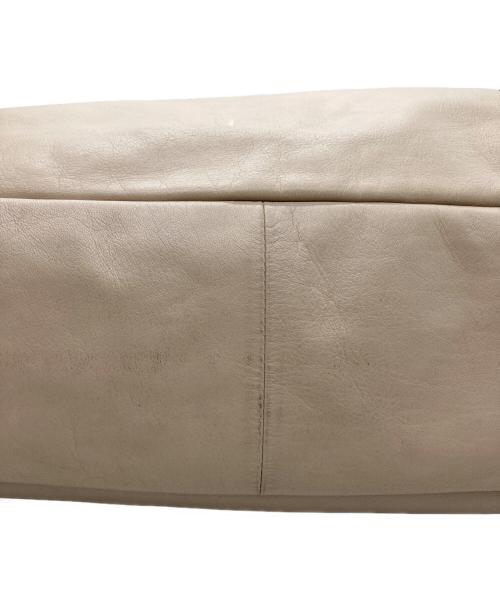 kawa-kawa（カワカワ）kawa-kawa (カワカワ) ビッグファスナーショルダーバック ベージュの古着・服飾アイテム