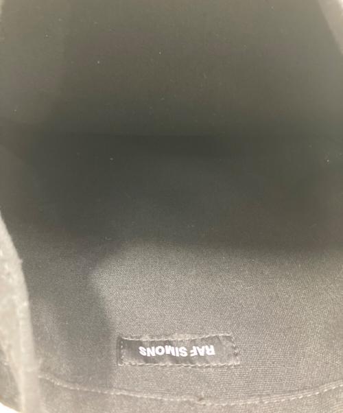 RAF SIMONS（ラフシモンズ）RAF SIMONS (ラフシモンズ) Isolated Heroesトートバッグ ブラックの古着・服飾アイテム