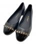 Salvatore Ferragamo（サルヴァトーレ フェラガモ）の古着「チェーンフラットパンプス」｜ブラック
