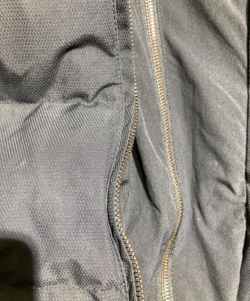 AKM（エーケーエム）AKM (エーケーエム) レイヤードジップダウンジャケット ブラック サイズ:Ｌの古着・服飾アイテム