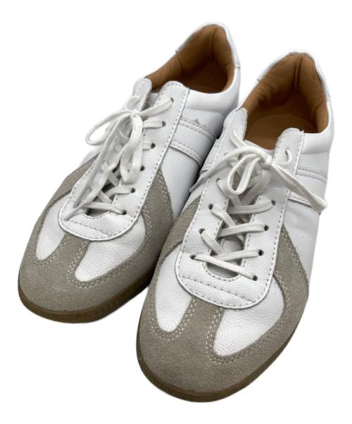 GERMAN TRAINER（ジャーマントレーナー）GERMAN TRAINER (ジャーマントレーナー) ローカットスニーカー ホワイト サイズ:39の古着・服飾アイテム