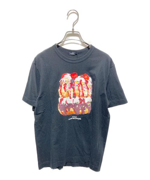 tricot COMME des GARCONS（トリココムデギャルソン）tricot COMME des GARCONS (トリココムデギャルソン) AD2018プリントTシャツ ブラック サイズ:S 未使用品の古着・服飾アイテム