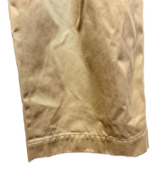 District UNITED ARROWS（ディストリクト ユナイテッドアローズ）District UNITED ARROWS (ディストリクト ユナイテッドアローズ) CHINO WIDE 2PLEATS PANTS ベージュ サイズ:Ｌの古着・服飾アイテム