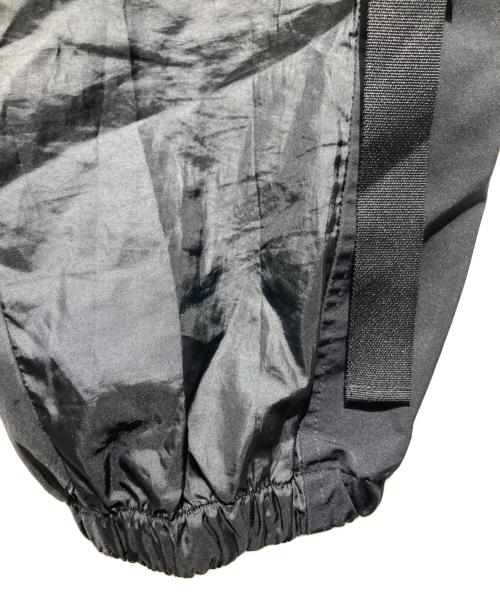 NIKE（ナイキ）NIKE (ナイキ) sacai (サカイ) AS U NRG Pant ロゴプリントナイロンカーゴパンツ ブラック サイズ:Ｌの古着・服飾アイテム