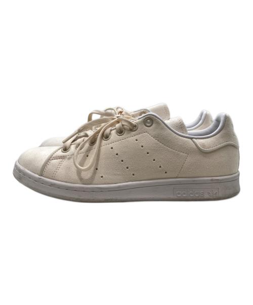 adidas（アディダス）adidas (アディダス) STAN SMITH コアホワイト/フットウェアホワイト アイボリー サイズ:25cmの古着・服飾アイテム