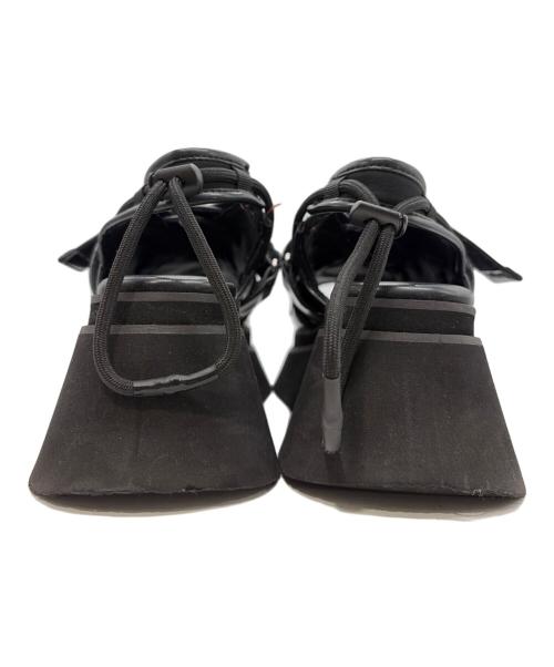 UN3D.（アンスリード）UN3D. (アンスリード) WAVE CODE VOLUME SOLE SANDALS ブラック サイズ:不明の古着・服飾アイテム