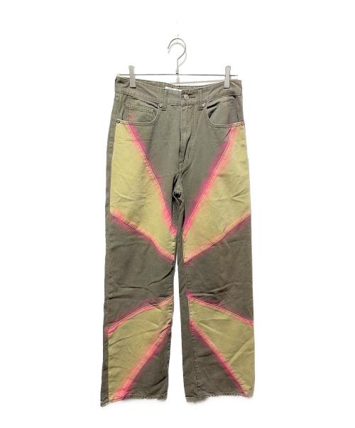 THE MUSEUM VISITOR（ザミュージアムビジター）THE MUSEUM VISITOR (ザミュージアムビジター) SPRAYED OBLIQUE LINE INCISION PANTS (KHAKI) カーキ サイズ:Sの古着・服飾アイテム