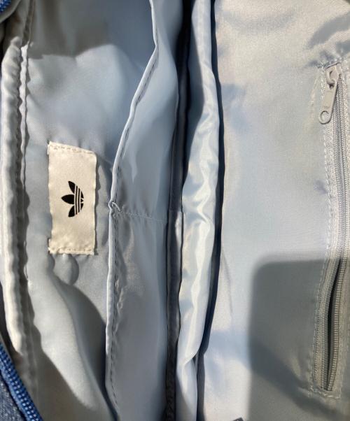 adidas（アディダス）adidas (アディダス) アディカラー ロングハンドル エアライナー デニム バッグ インディゴ 未使用品の古着・服飾アイテム
