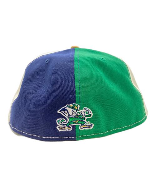 New Era（ニューエラ）New Era (ニューエラ) Notre Dame Fighting Irish 59FIFTY Chrome White/Light Navy アイボリー×グリーン×ネイビー サイズ:7　1/2の古着・服飾アイテム