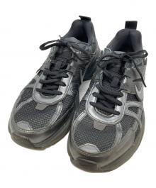 NIKE（ナイキ）の古着「V2K RUN/ローカットスニーカー」｜ブラック
