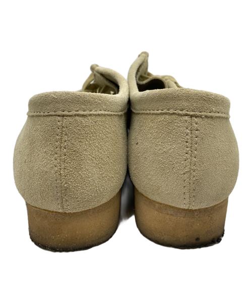 CLARKS（クラークス）CLARKS (クラークス) ワラビーブーツ ベージュ サイズ:27の古着・服飾アイテム