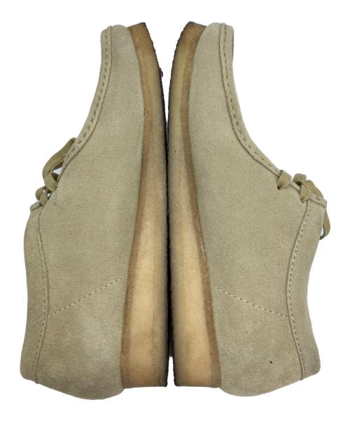 CLARKS（クラークス）CLARKS (クラークス) ワラビーブーツ ベージュ サイズ:27の古着・服飾アイテム