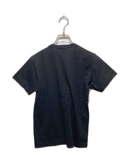 PLAY COMME des GARCONS（プレイコムデギャルソン）PLAY COMME des GARCONS (プレイコムデギャルソン) ゴールドハートワッペンTシャツ ブラック サイズ:Mの古着・服飾アイテム