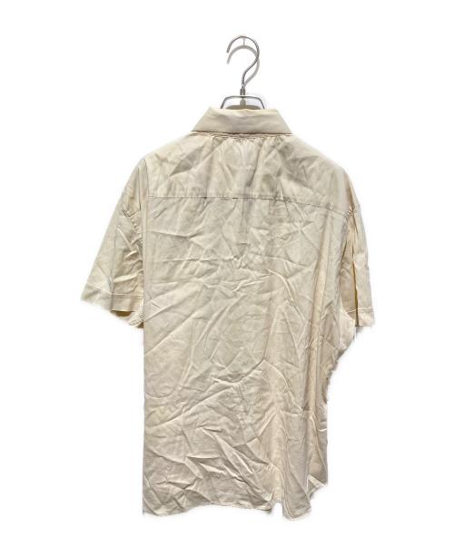 PRADA（プラダ）PRADA (プラダ) 半袖シャツ アイボリー サイズ:42/16の古着・服飾アイテム